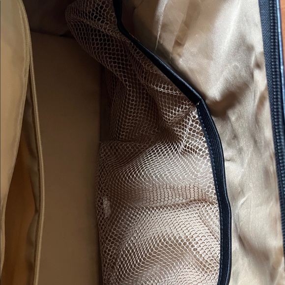 Travelon Leopard Manhattan Carpet Bag - Picture 4 of 7